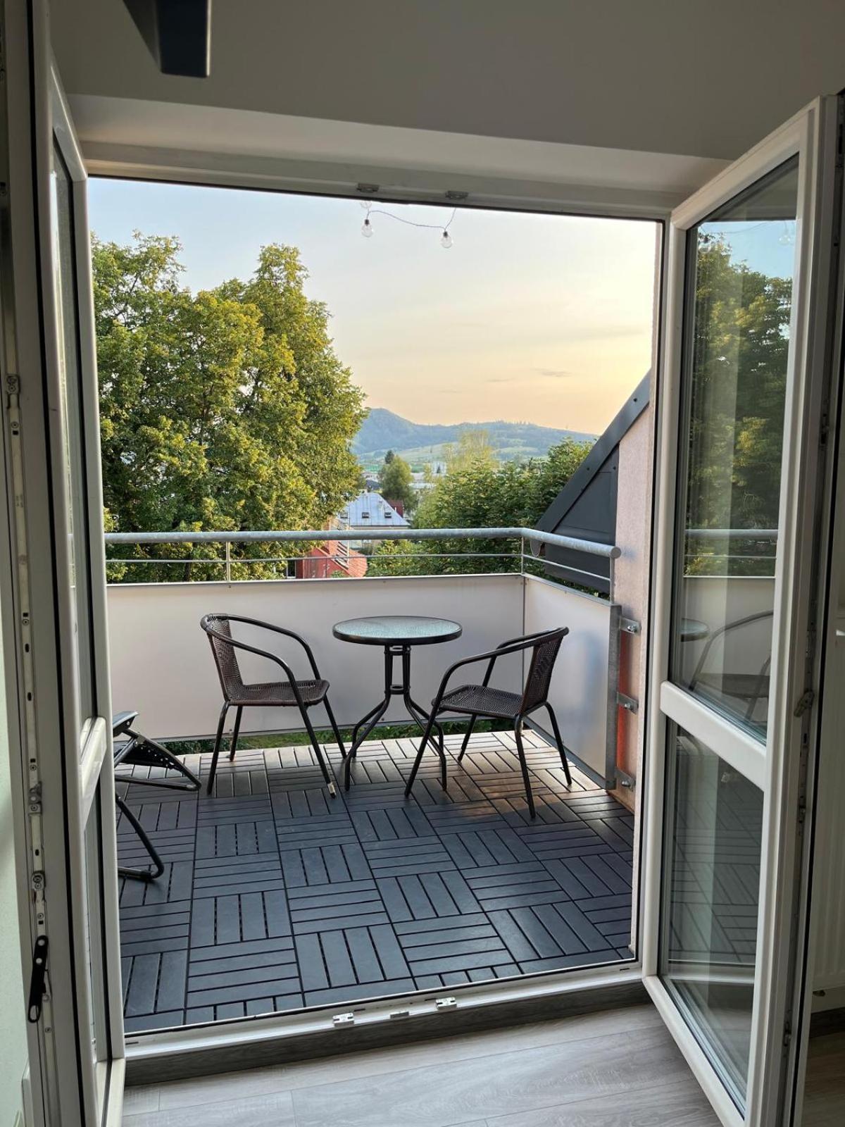 Tranquille Inn Apartment Kysucke Nove Mesto Bagian luar foto